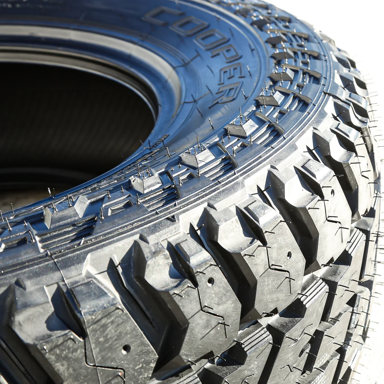 Set of 4 (FOUR) LT 275/70R18 125/122Q E 10 Ply MT M/T Mud Tires
