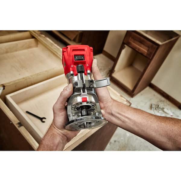 Milwaukee M18 Fuel 18V Lithium-Ion Brushless Cordless Compact Router With Plunge Base – 48-10-5601
