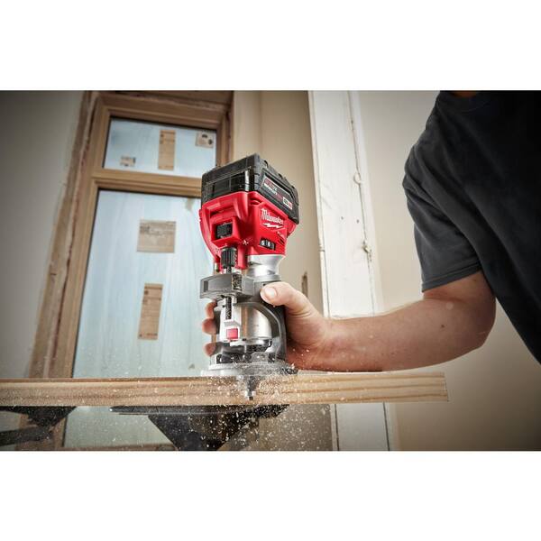 Milwaukee M18 Fuel 18V Lithium-Ion Brushless Cordless Compact Router With Plunge Base – 48-10-5601