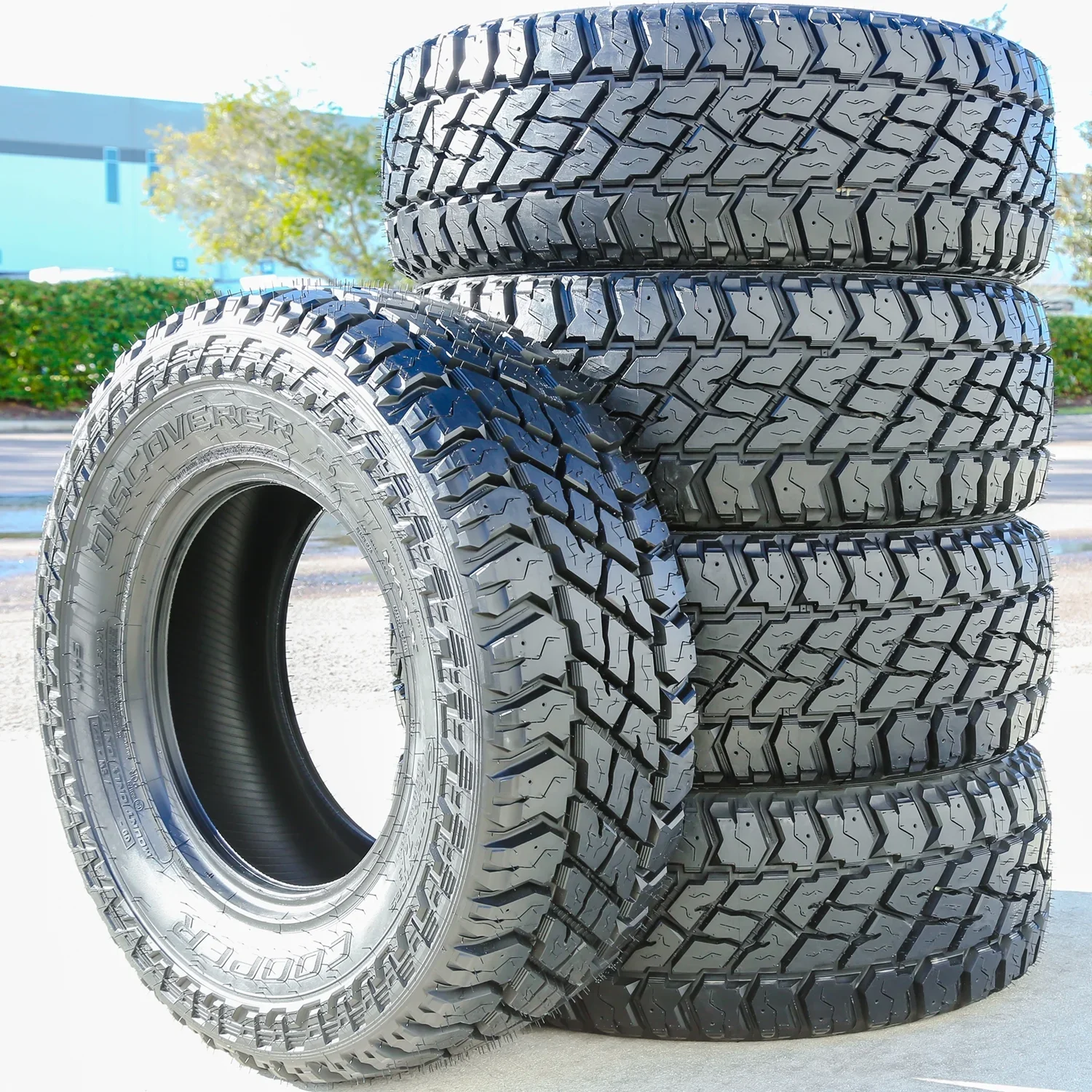 Set of 4 (FOUR) LT 275/70R18 125/122Q E 10 Ply MT M/T Mud Tires