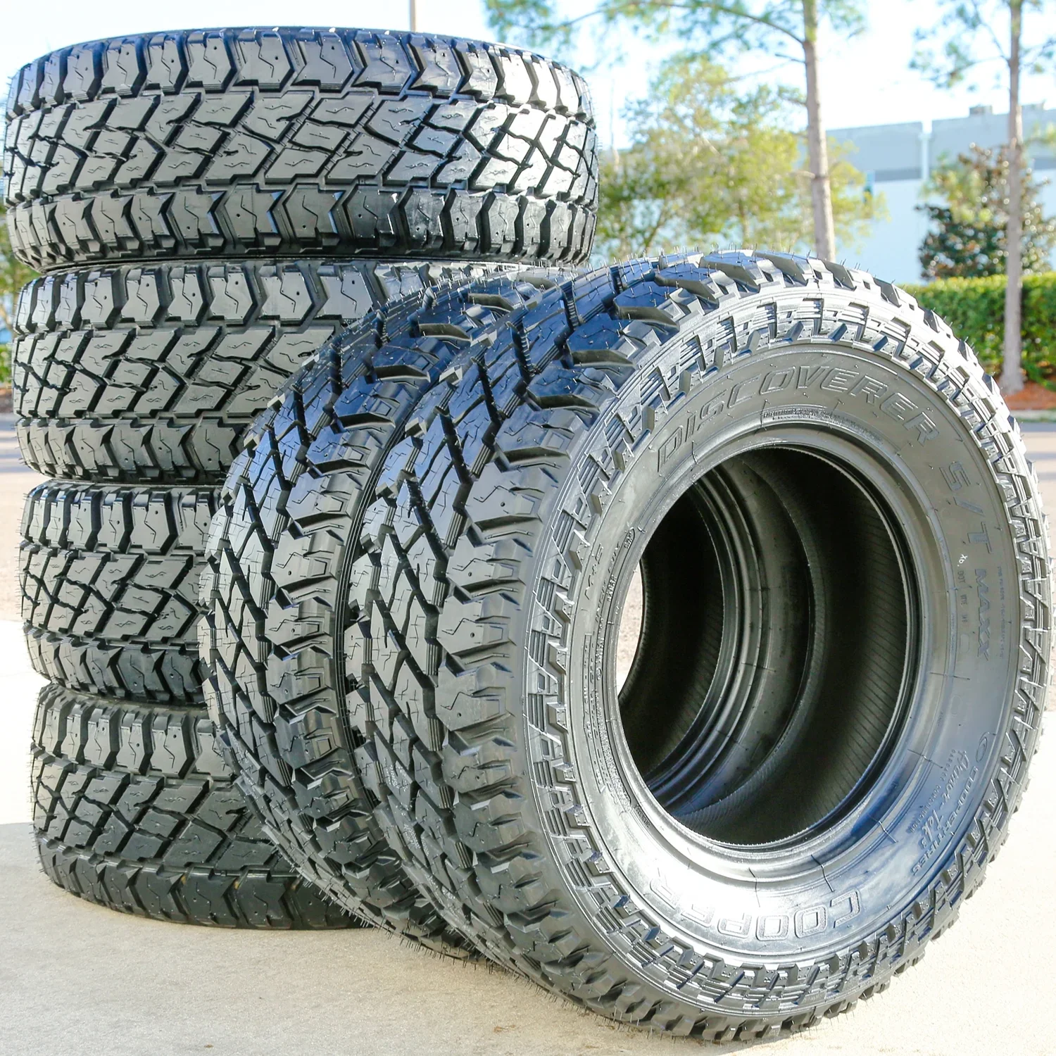 Set of 4 (FOUR) LT 275/70R18 125/122Q E 10 Ply MT M/T Mud Tires