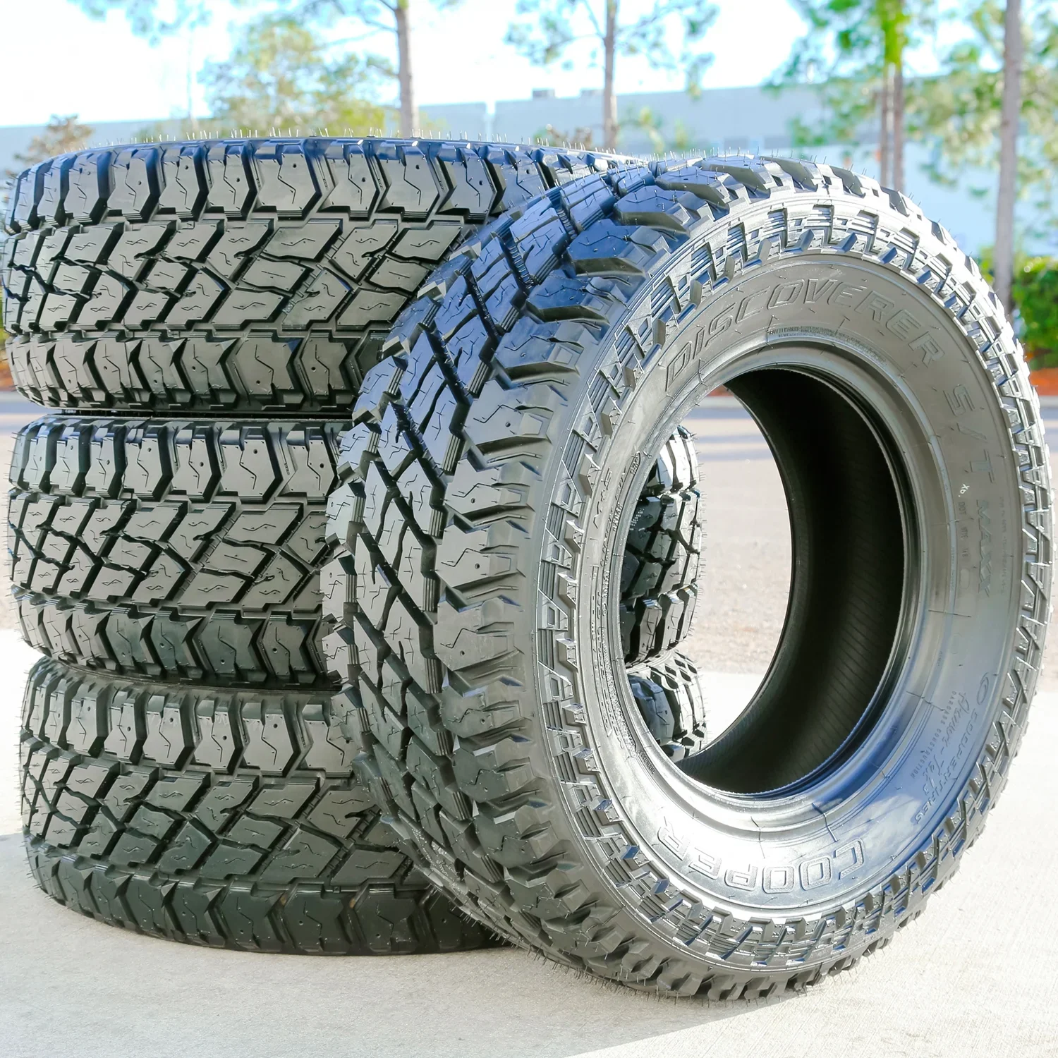 Set of 4 (FOUR) LT 275/70R18 125/122Q E 10 Ply MT M/T Mud Tires