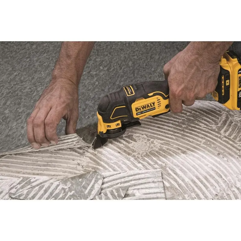 DEWALT ATOMIC 20V MAX Brushless Cordless Oscillating Multi-Tool Kit – DCS354D1